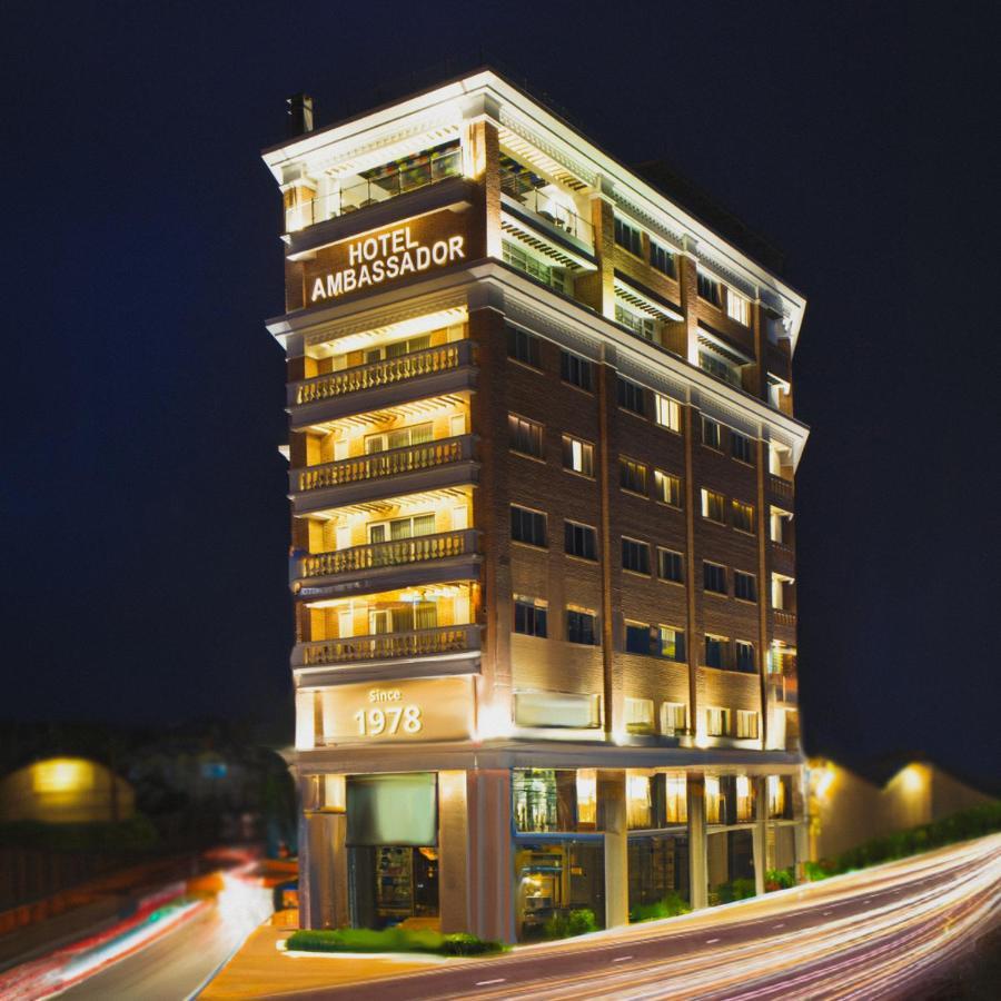 Hotel Ambassador By Ace Hotels Kathmandu Exteriör bild