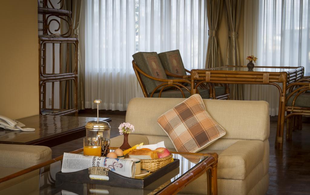Hotel Ambassador By Ace Hotels Kathmandu Exteriör bild